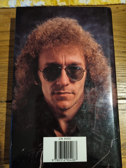 Deadhead by Sean Hutson (hardback)